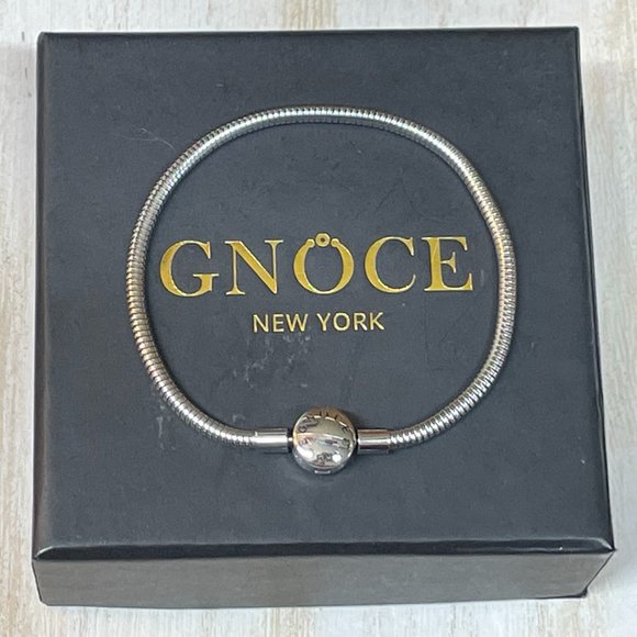 7.5" STERLING SILVER SNAKE CHARM BRACELET LOGO SIGNED CLASP NEW - Picture 1 of 4